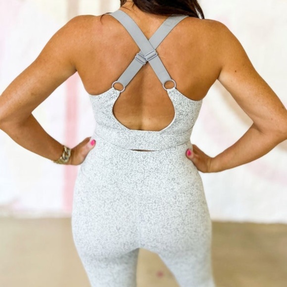 Grey White Animal Print Cutout Cross Back Sports Bra - Picture 2 of 2